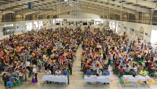 Chăm lo cho con em công nhân, lao động