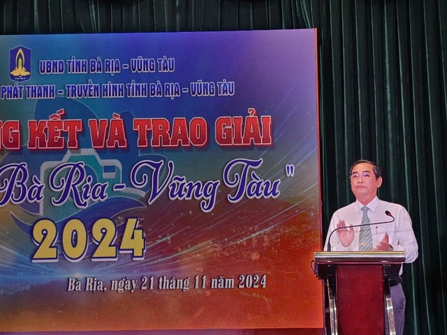 Hampir 100 peserta untuk kontes 'Saya Cinta Ba Ria - Vung Tau' - Foto 1. Gần 100 tác phẩm dự thi 'Tôi yêu Bà Rịa - Vũng Tàu'- Ảnh 1.