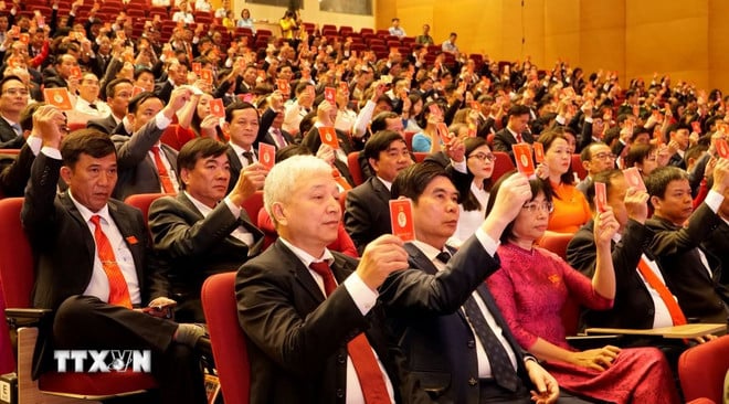 ttxvn-be-mac-dai-hoi-dai-bieu-dang-bo-tinh-gia-lai-nhiem-ky-2025-2030-0410-2.jpg