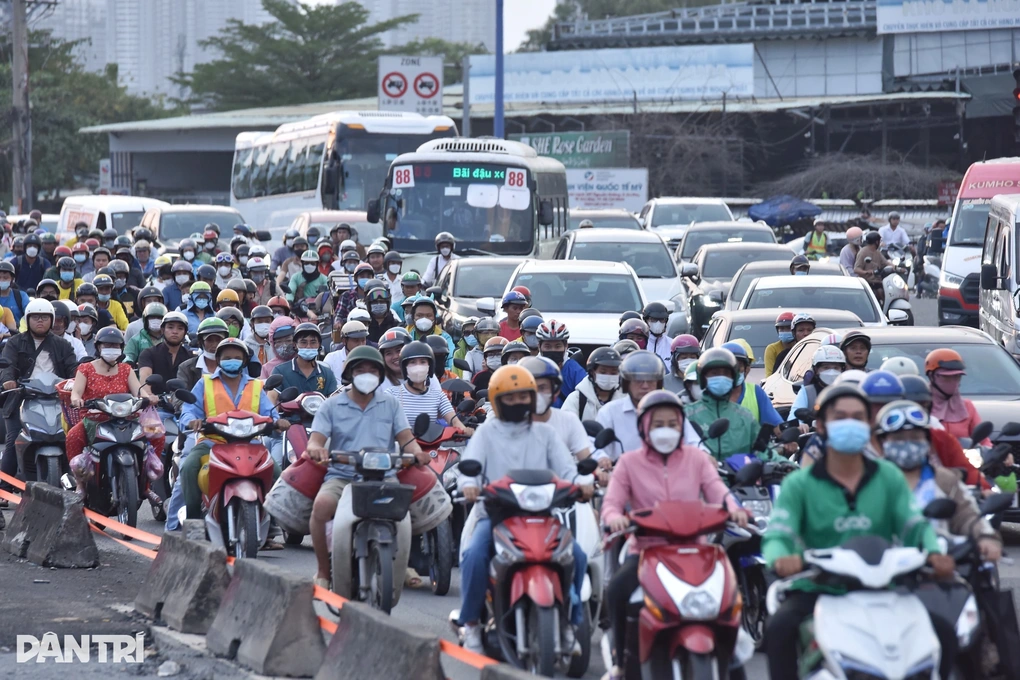 Những cú sốc của tân sinh viên khi bước vào đại học, 18km đi hết 2 giờ - 1