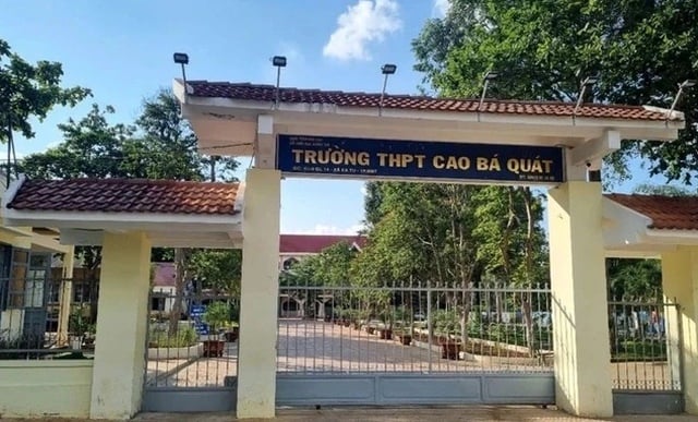 Miễn nhiệm chức vụ hiệu trưởng cho học sinh lớp 12 'tự nguyện' nghỉ học - Ảnh 1.