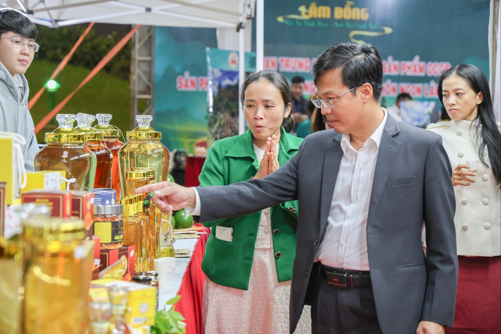 Ảnh Hoàng Nguyên 