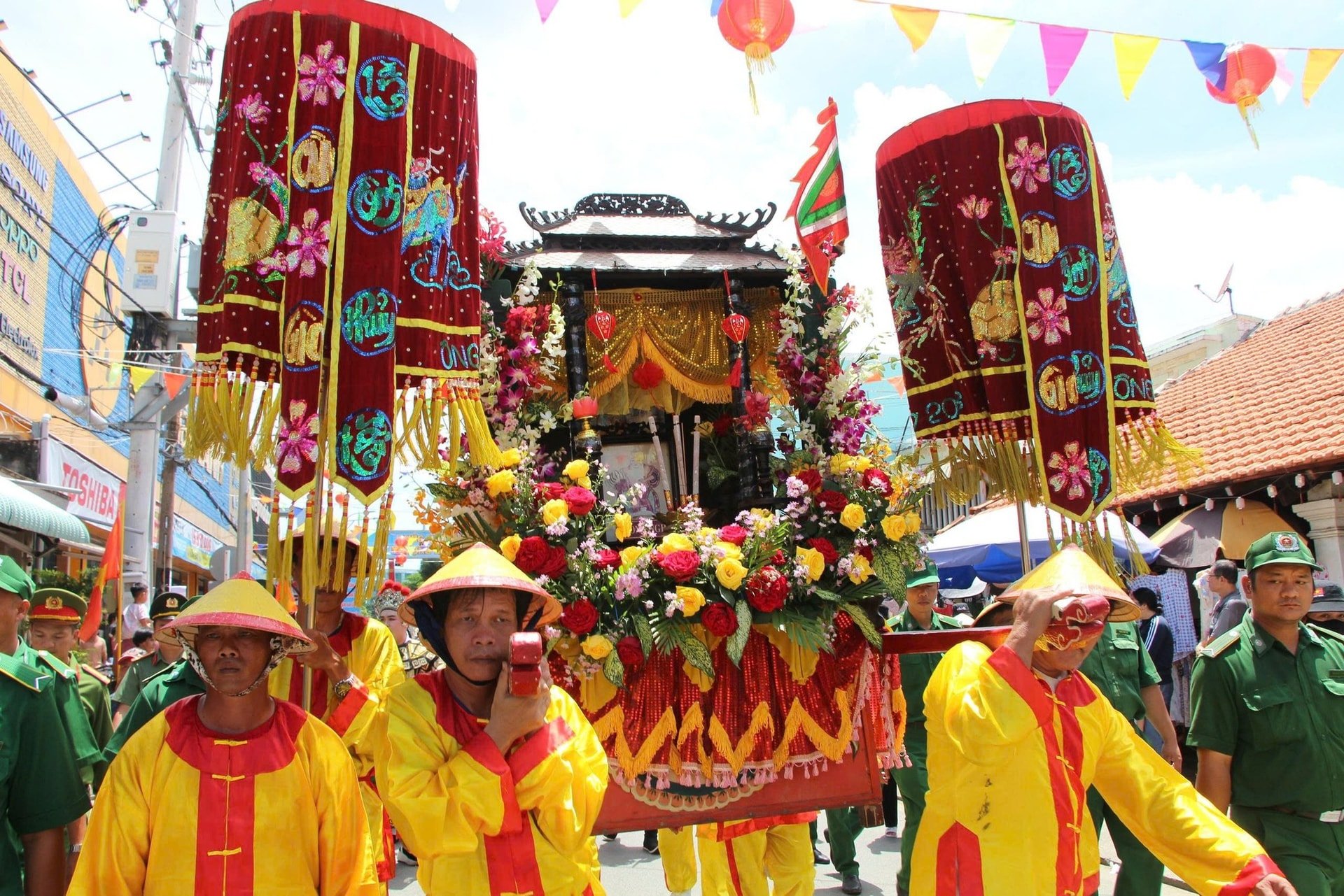 le-nghinhong.jpg