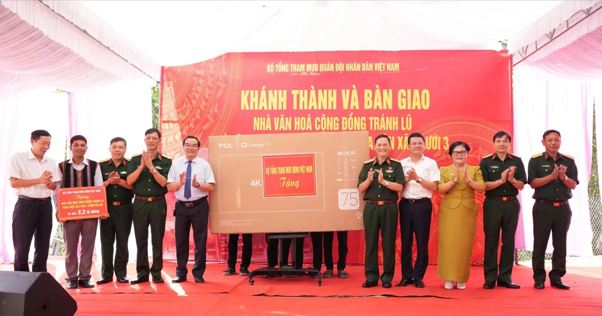 Khánh thành Nhà văn hóa cộng đồng kết hợp tránh lũ ở Huế