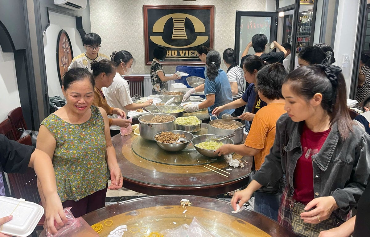 เตรียมอาหารที่ถูกสุขอนามัยและมีคุณค่าทางโภชนาการเพื่อช่วยเหลือผู้ที่ประสบปัญหาและผู้ที่ยังถูกแยกตัวอยู่