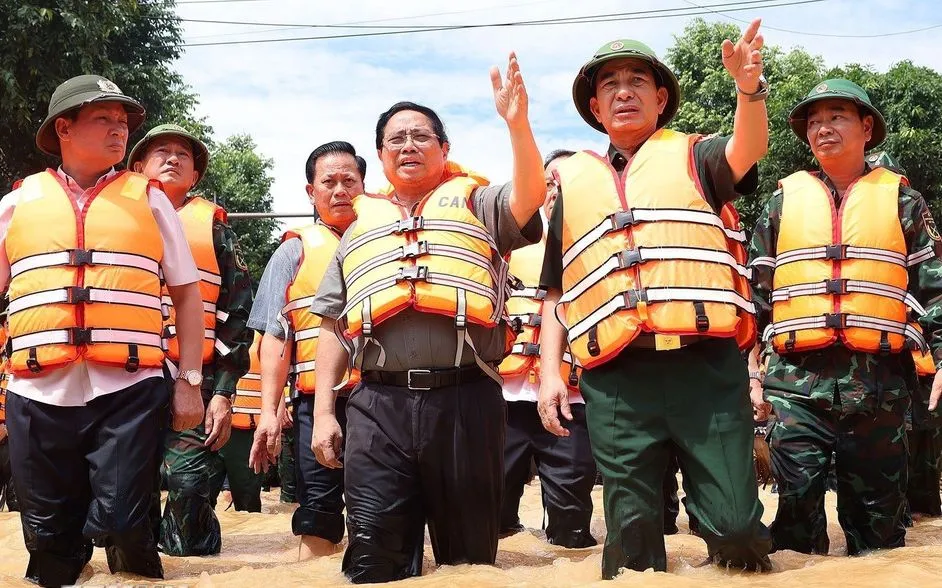 Thủ tướng Chính phủ Phạm Minh Chính thị sát và chỉ đạo khẩn cấp ứng phó lũ lụt lịch sử tại tỉnh Thái Nguyên.