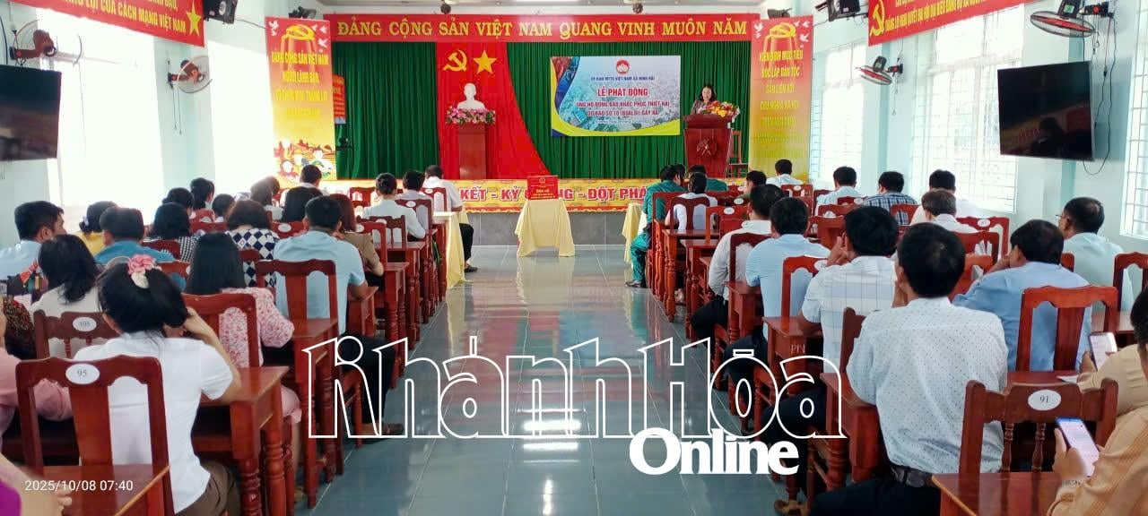 Toàn cảnh lễ phát động.