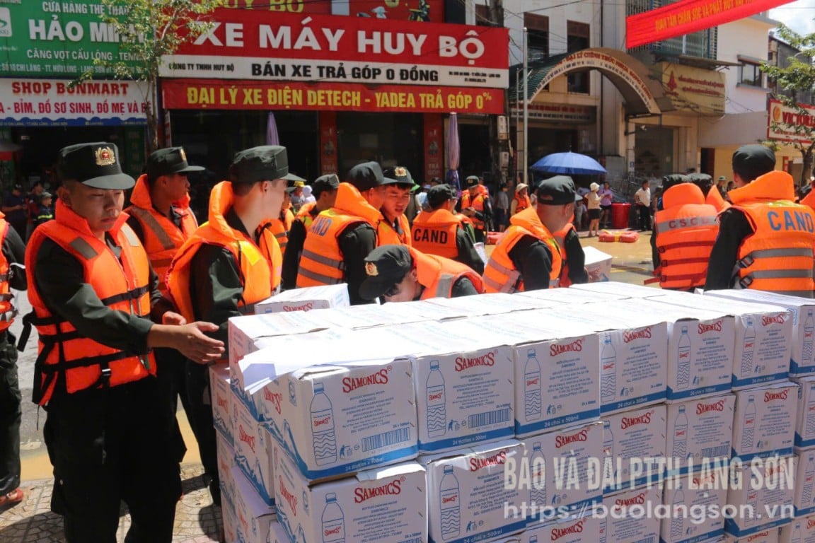 z7094685813223,eadec5884d520d3e07036d03188aec87,16155308.jpg