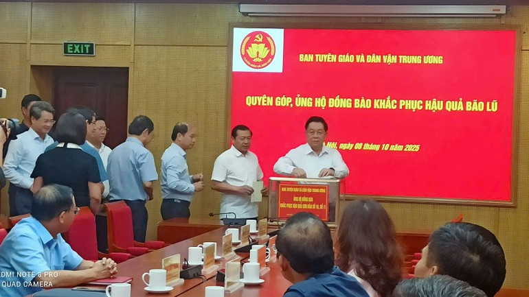 truong-ban-tuyen-giao-va-dan-van-trung-uong-quyen-gop-7709.jpg