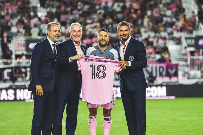 Messi lập cú đúp trong ngày Jordi Alba ra mắt Inter Miami - Ảnh 4. Messi lập cú đúp trong ngày Jordi Alba ra mắt Inter Miami - Ảnh 4.