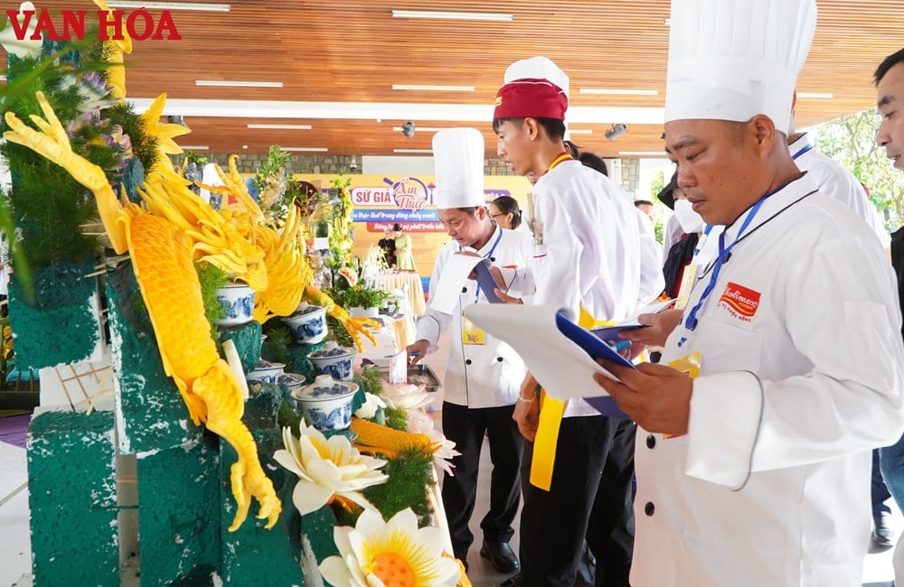 Studenten nehmen am Hue Culinary Ambassador Search Contest teil – Foto 7