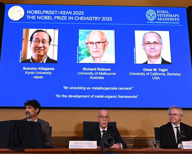 nobel-hoa-hoc-1.jpg