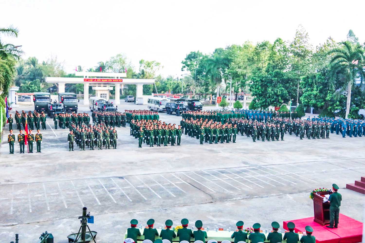 Thực hiện hiệu quả công tác xây dựng chính quy, chấp hành kỷ luật nâng cao sức mạnh của lực lượng vũ trang. Ảnh minh họa