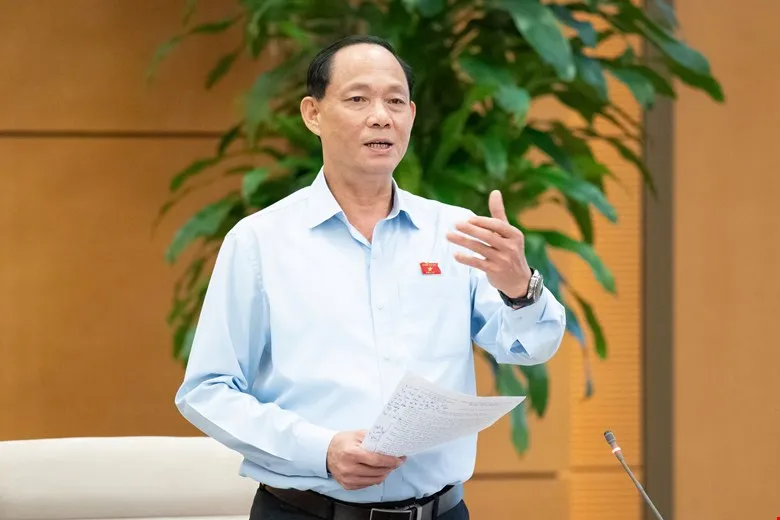 Phó Chủ tịch Quốc hội Trần Quang Phương phát biểu về dự án Luật sửa đổi, bổ sung một số điều của Luật Thống kê