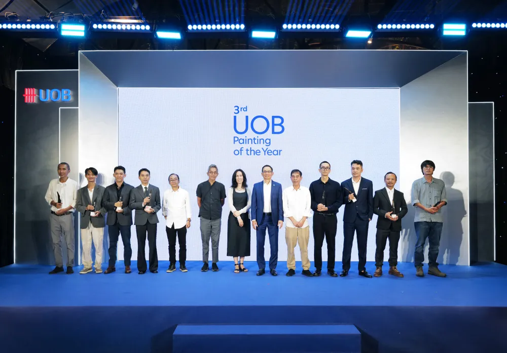 UOB POY.jpg