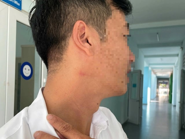 Vụ thầy giáo hành hung đồng nghiệp: Bộ GD-ĐT yêu cầu báo cáo đầy đủ- Ảnh 1. Vụ thầy giáo hành hung đồng nghiệp: Bộ GD-ĐT yêu cầu báo cáo đầy đủ- Ảnh 1.