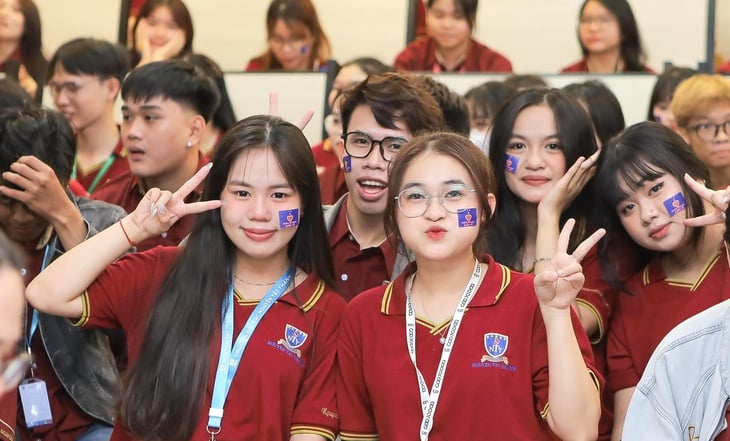 THE World University Rankings 2026: 11 vietnamesische Universitäten gelistet, Ho Chi Minh City University of Economics führt – Foto 1. Xếp hạng đại học thế giới THE 2026: 11 đại học Việt Nam góp mặt, Đại học Kinh tế TP.HCM dẫn đầu - Ảnh 1.