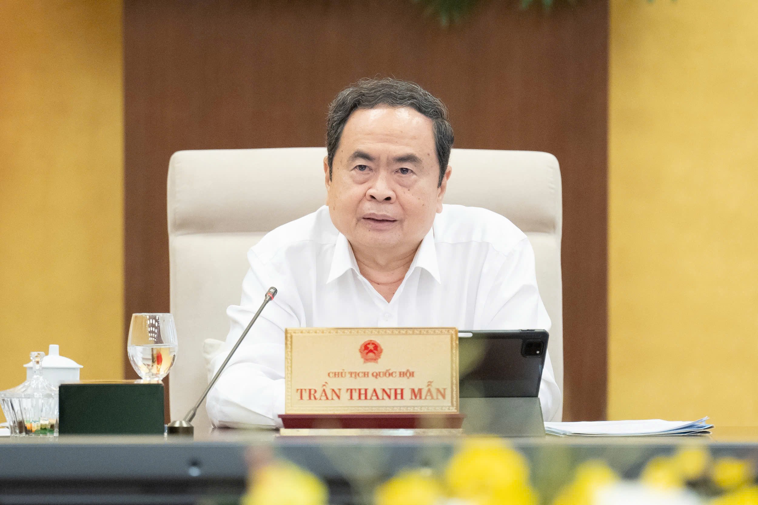Chủ tịch Quốc hội: 'Trồng một cây chuối, nuôi một con heo, ba ngành báo cáo' - Ảnh 3.