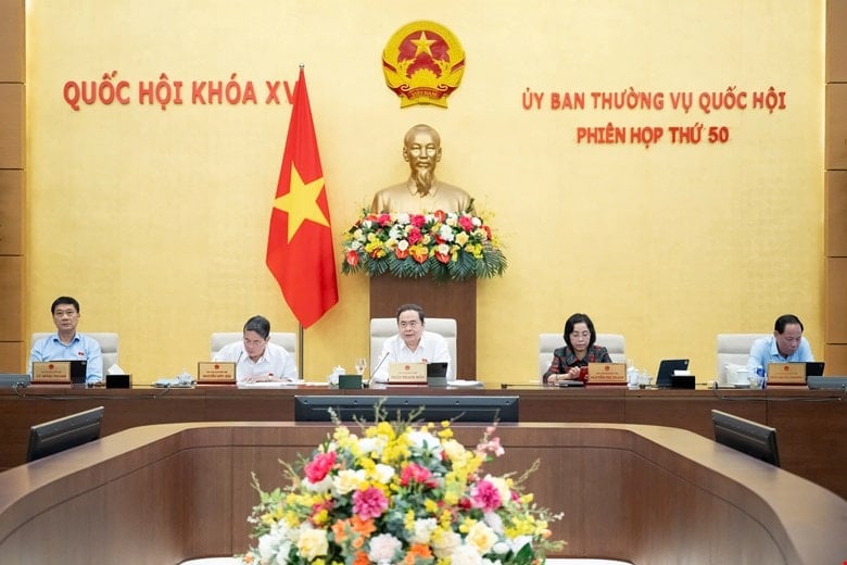 ທະນາຍຄວາມ.jpg