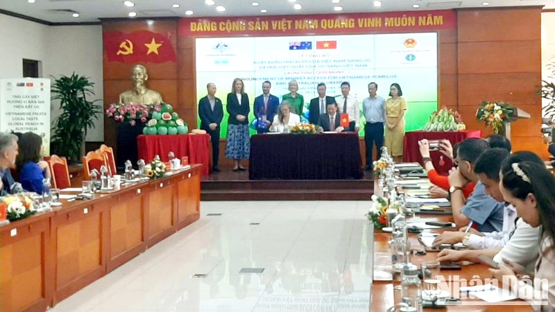 Lễ công bố xuất khẩu trái bưởi của Việt Nam sang Australia và trái việt quất của Australia sang Việt Nam sáng 9/10, tại Hà Nội.