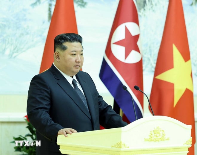 ttxvn-chieu-dai-chao-mung-tong-bi-thu-to-lam-tham-cap-nha-nuoc-toi-trieu-tien-1.jpg
