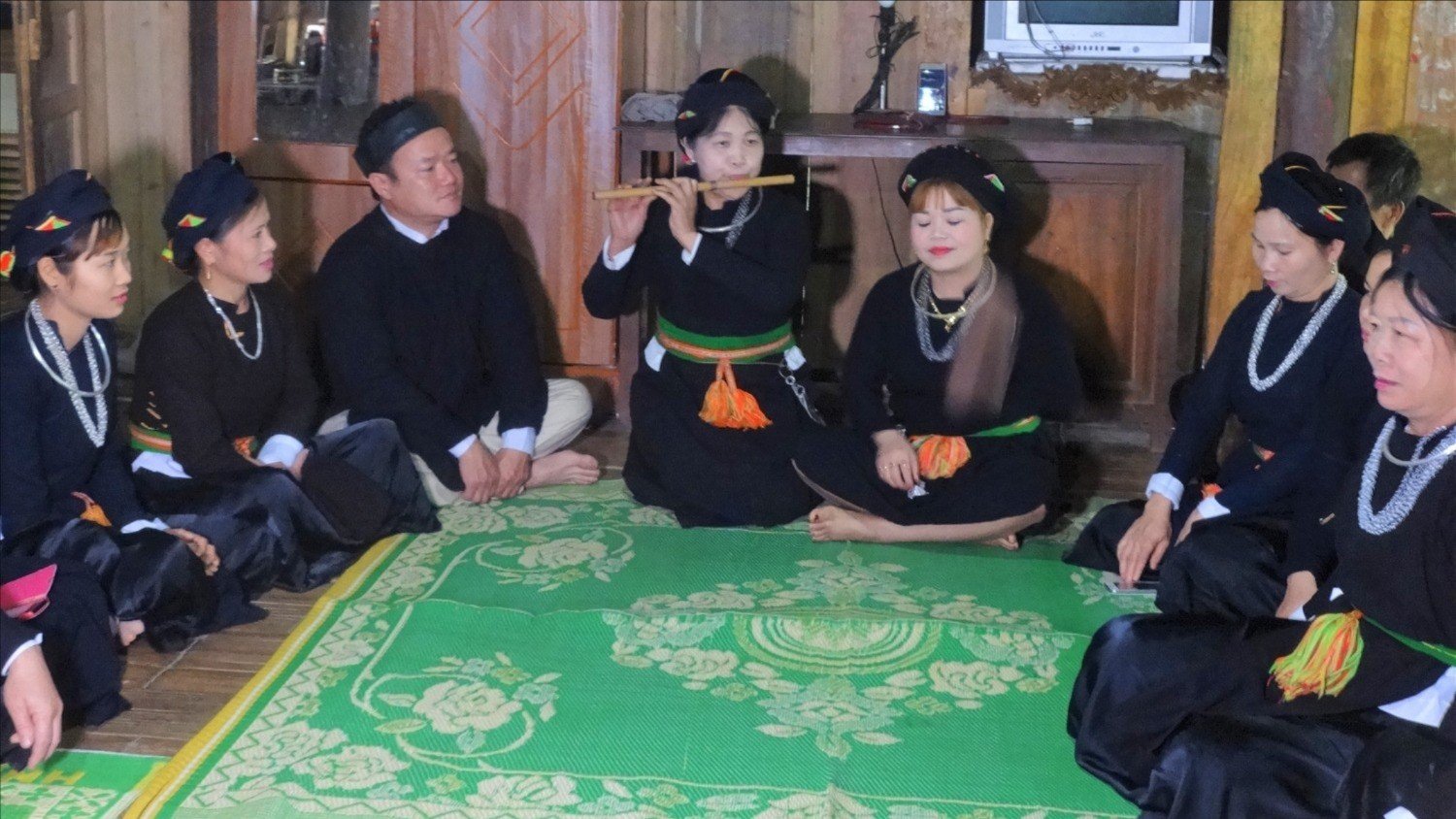 cuoc-hat-khap-cooi-cua-nguoi-tay-o-muong-lai-huyen-luc-yen-tinh-yen-bai-1-2345.jpg