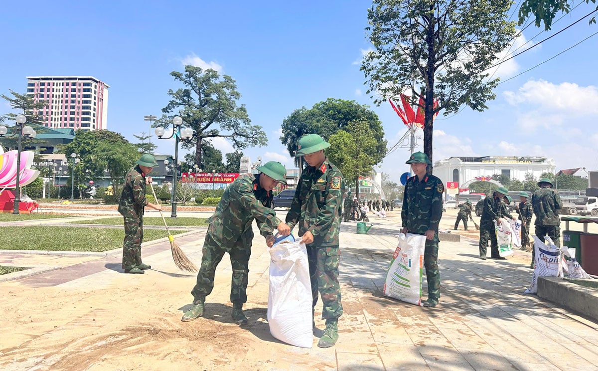 軍隊が参加した