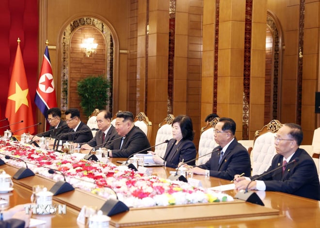 ttxvn-tong-bi-thu-to-lam-hoi-dam-voi-tong-bi-thu-chu-tich-quoc-vu-chdcnd-trieu-tien-kim-jong-un-2.jpg