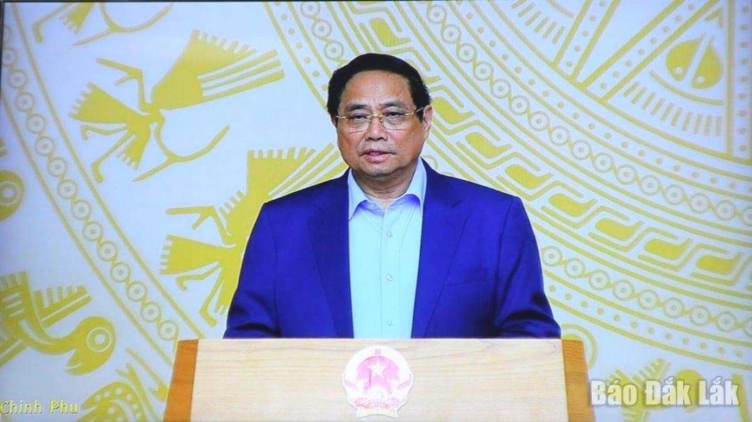 Premierminister Pham Minh Chinh spricht auf der Konferenz. Screenshot.