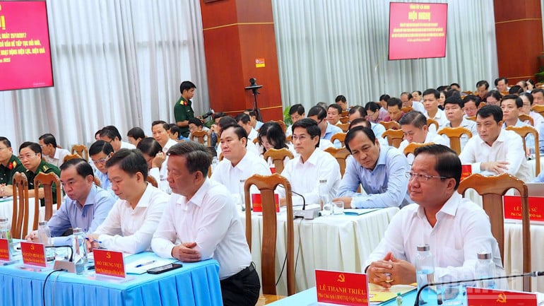 ndo_br_nq-4-6852.jpg