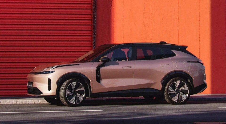 Lynk & Co 08 är företagets första SUV-modell i Vietnam utrustad med en PHEV-motor.