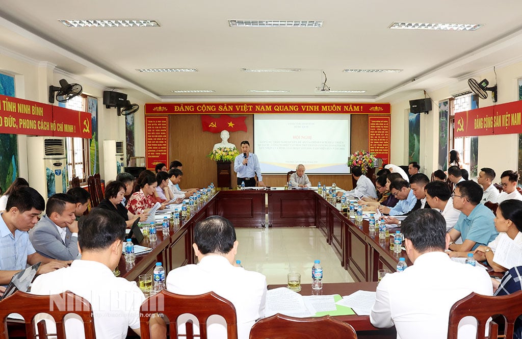 ទិដ្ឋភាពសន្និសីទ។