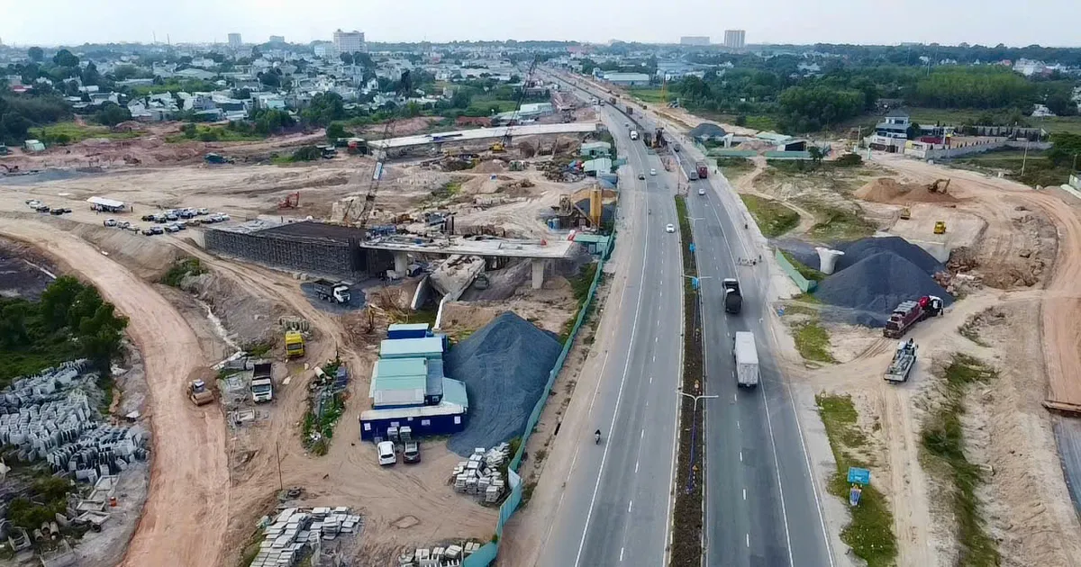 Bộ Xây dựng đề nghị TPHCM triển khai thu phí đường Vành đai 3