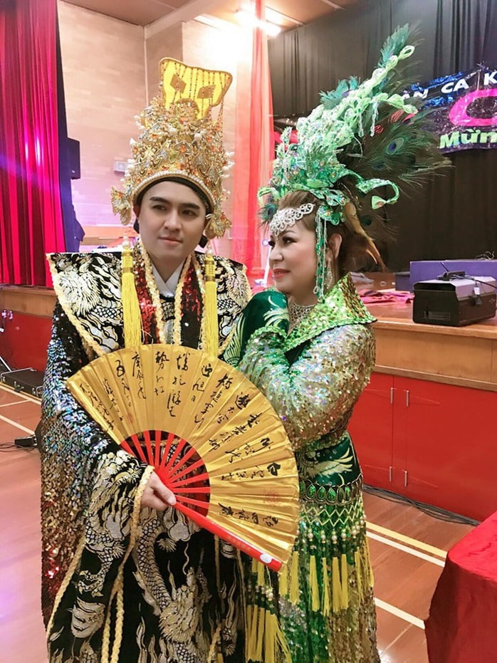 NS Hoài Thanh, Đỗ Quyên xúc động khi con trai nối nghiệp sau thời gian làm ca sĩ - Ảnh 4.