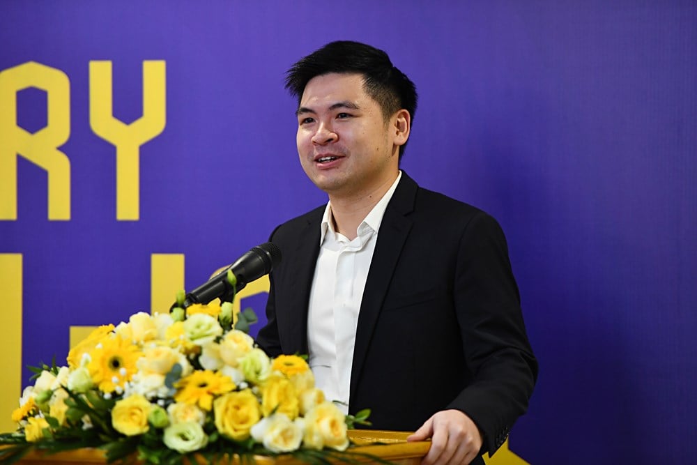 Hanoi Football Club introduces coach Harry Kewell - photo 2