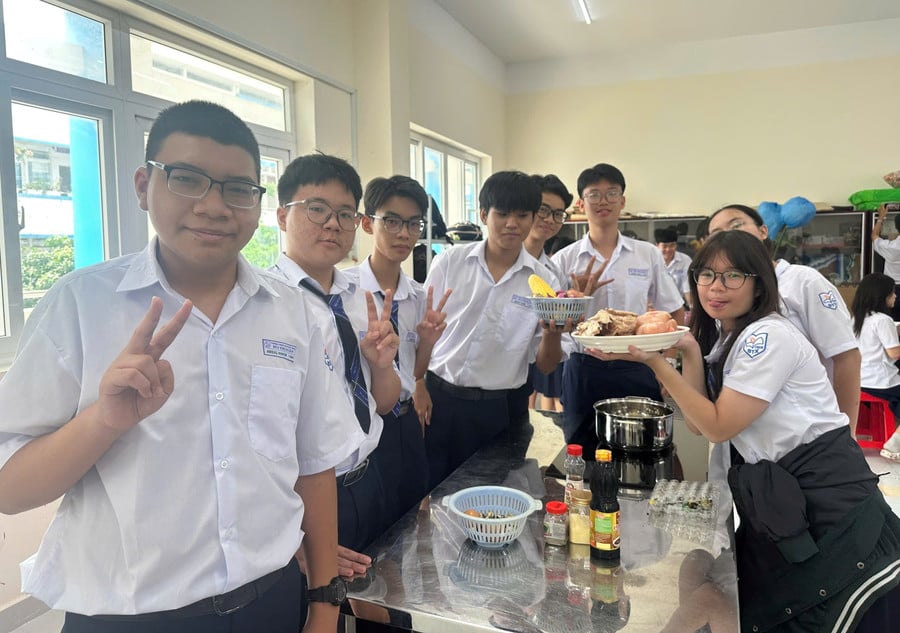 day-chuong-trinh-nha-truong-mien-phi-4.jpg