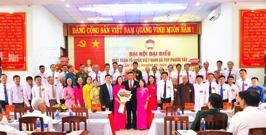 dai-hoi-mttq-xa-tuy-phuoc-tay3.jpg