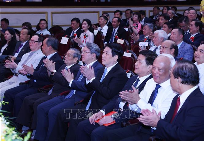 Photo caption