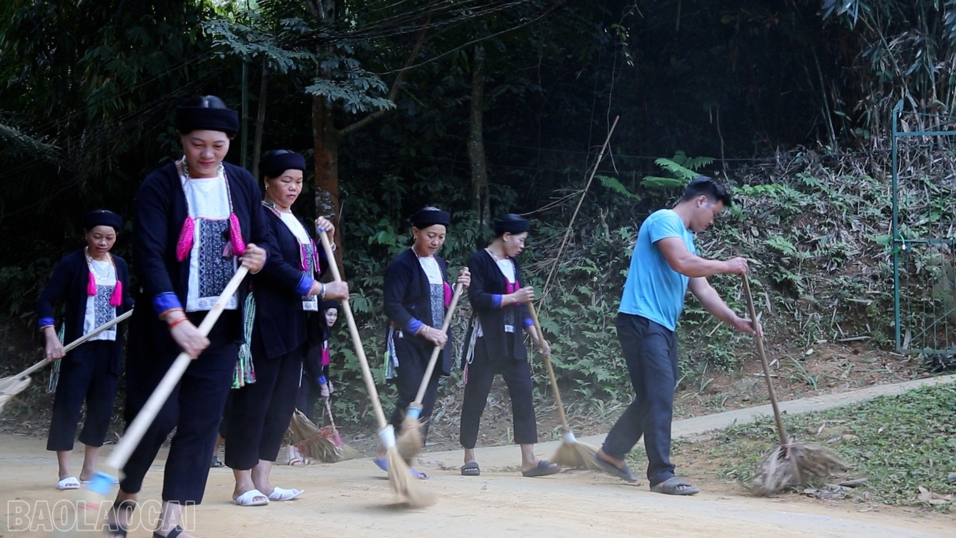 baolaocai-bl_hoii-vien-dnah-du.jpg