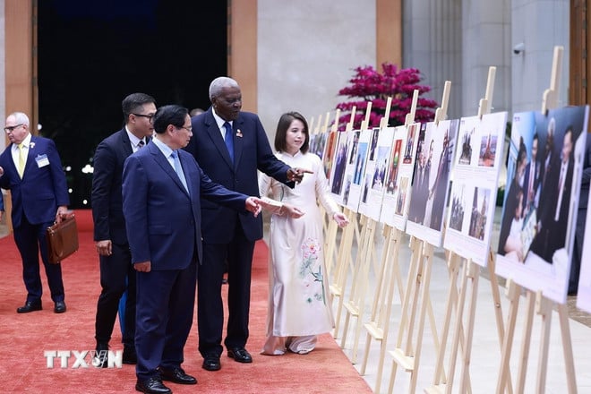 ttxvn-thu-tuong-hoi-kien-chu-tich-quoc-hoi-cuba-esteban-lazo-hernandez-4.jpg