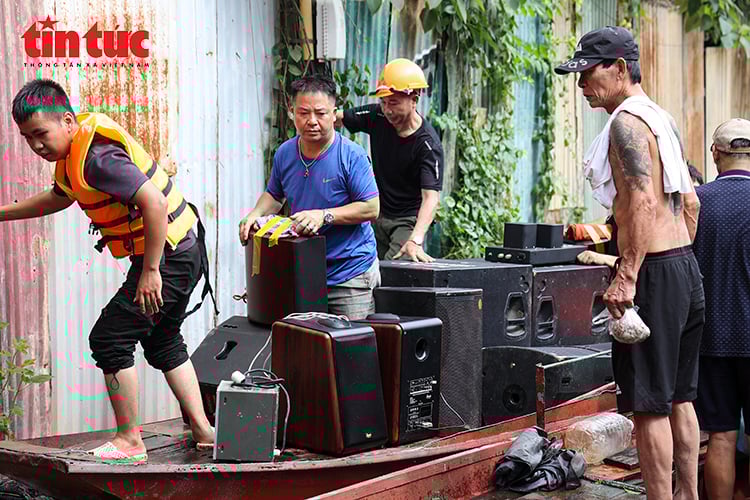 ចំណងជើងរូបថត