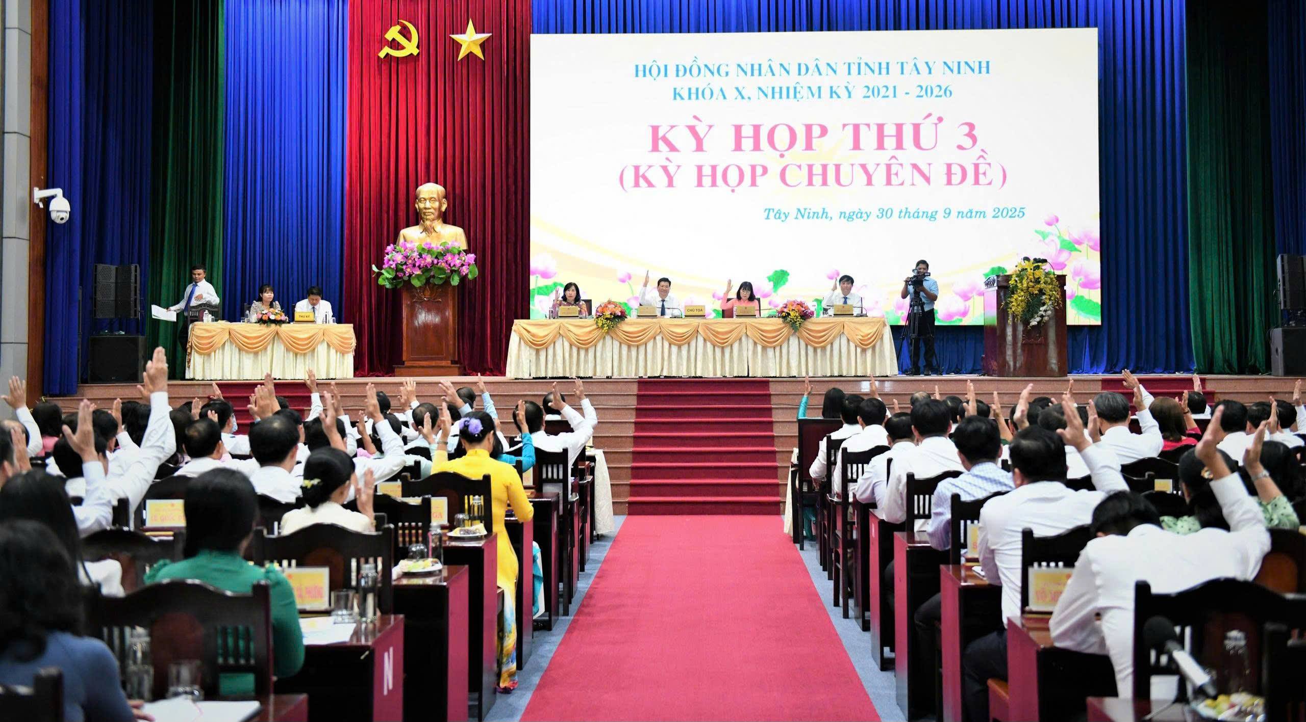 អង់គ្លេស៖ ព័ត៌មាន