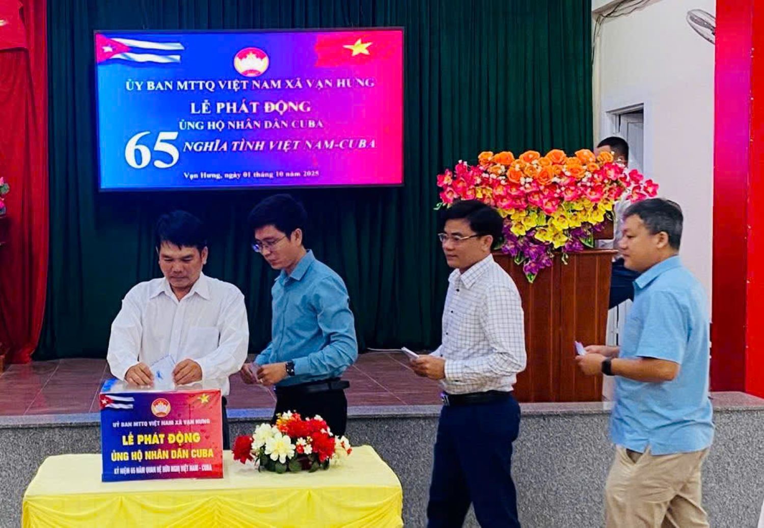 គណៈប្រតិភូបានចូលរួមចំណែកជួយឧបត្ថម្ភប្រជាជនគុយបា។