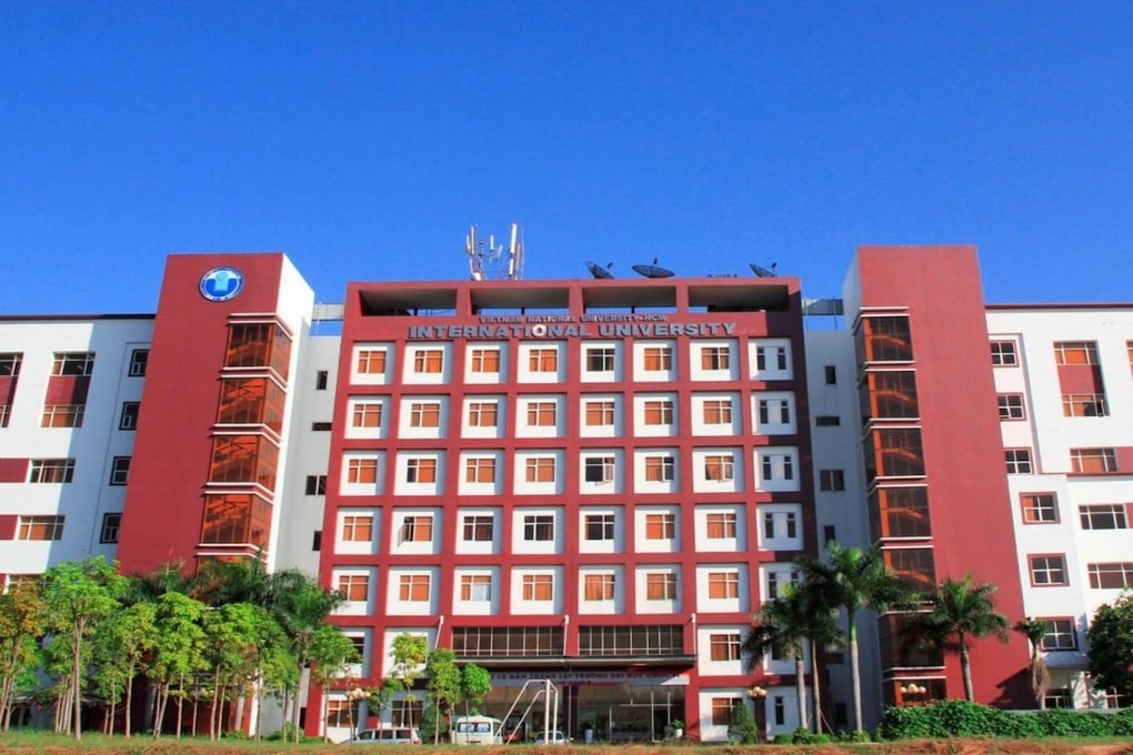 Sinh viên “kêu cứu vì chính sách học phí mới, trường đại học điều chỉnh - 1