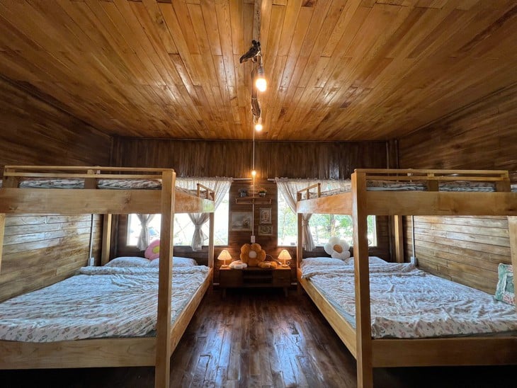 Khách sạn, homestay tại Sa Pa, Tà Xùa hỗ trợ miễn phí cho du khách ‘mắc kẹt’ do mưa lớn - Ảnh 1.