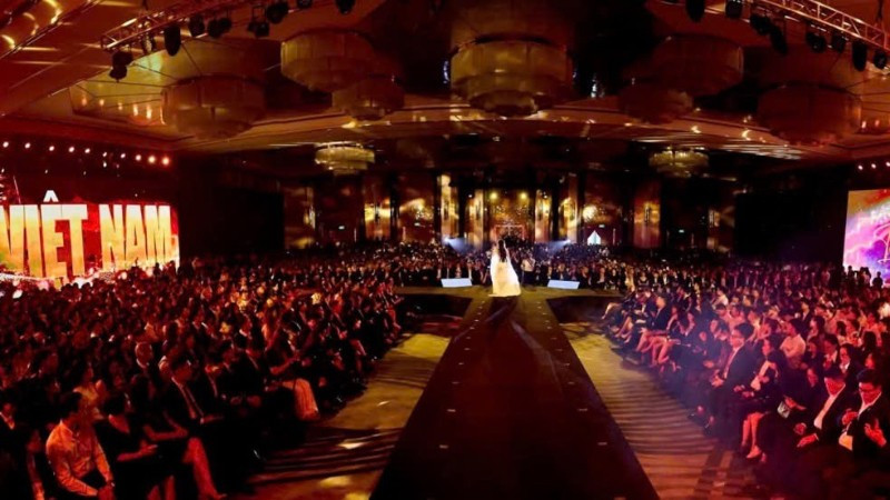 Paris Fashion Week Spring-Summer 2026 ប្រព្រឹត្តទៅនៅប្រទេសបារាំង។ (រូបថត៖ TL)