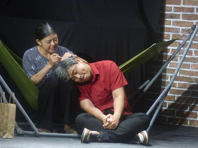 Khóc cùng 'Rau đắng nấu canh' - Ảnh 1.