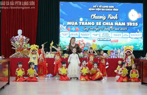 កម្មវិធីសិល្បៈពិសេសសំដែងដោយលោកគ្រូ អ្នកគ្រូ និងសិស្សសាលាមត្តេយ្យ Anh Viet