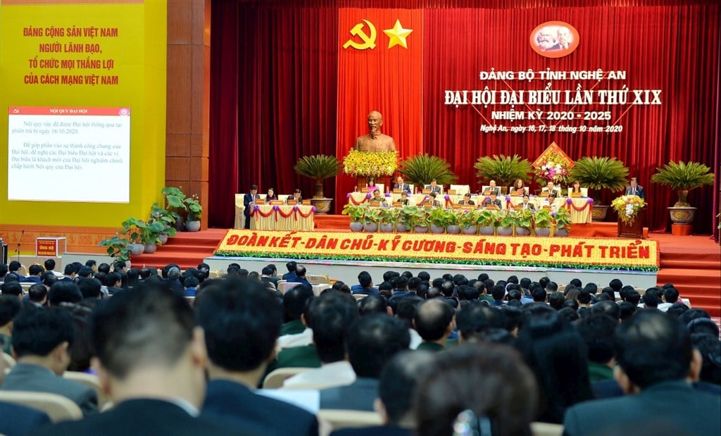 អង់គ្លេស៖ ព័ត៌មាន
