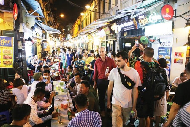 Hà Nội: Thiên đường ẩm thực đường phố hút khách quốc tế- Ảnh 2.